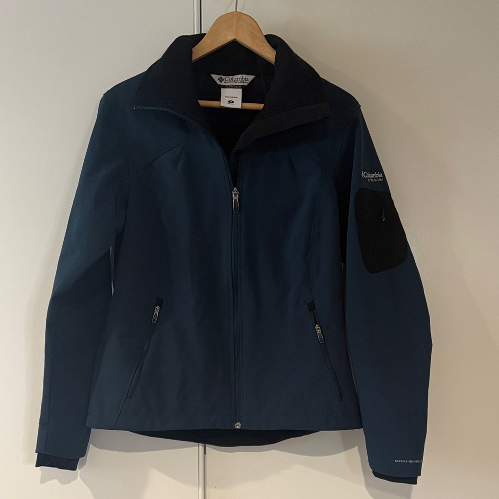 Columbia Titanium Omni-Shield Women's Navy Jacket